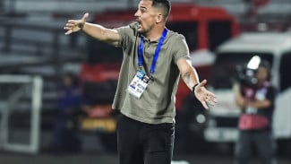 Carlos Pena Usai Persita Kalahkan Persib, Senang Campur Kecewa Dikit karena Tak Disaksikan Fans