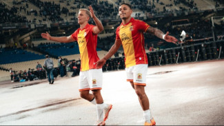 Dean James Bersinar di Liga Europa: Catat 2 Assist Sebelum Bela Timnas Indonesia