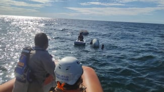 Detik-detik 3 Nelayan Selamat dari Maut, Usai Perahu Karam di Perairan Ketapang