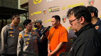 Terjerat 25 Aplikasi Pinjol, Kepala Cabang Dealer di Jaksel Gelapkan Rp572 Juta Hasil Penjualan Motor