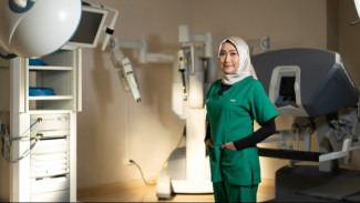 Bedah Robotik ala dr. Sita Arumi: Teknologi untuk Memanusiakan Tubuh Perempuan