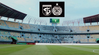 Sedang Berlangsung! Ini Susunan Pemain Persebaya vs Persija di Stadion GBT