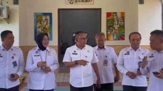 Tegak Lurus Bersama Dirjenpas, Kepala Lapas Surabaya Pimpin Komitmen Berangus Narkoba