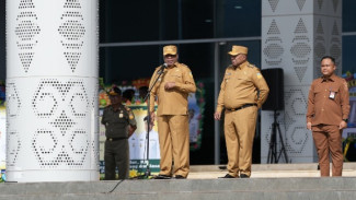 Gubernur Papua Mathius Fakhiri Tegas Larang ASN Pungut Biaya Layanan, Siap Bersihkan Birokrasi