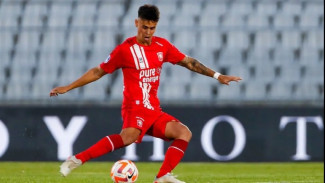 Mees Hilgers Terbuang di FC Twente: Tolak Kontrak Baru, Nasibnya di Ujung Tanduk!