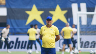 Bojak Hodak Akui Syok Lihat Dominasi dan Ledakan Pemain Muda Persib Bandung: Mengejutkan!