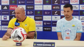 Viral Sering Bentak Pemain, Thom Haye Akhirnya Bongkar Sifat Asli Bojan Hodak: Dia Itu ...