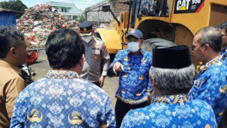 Chandra Usut Dugaan Pungli Retribusi Sampah Pasar Kemirimuka Depok: Saya Mau Cek Semuanya
