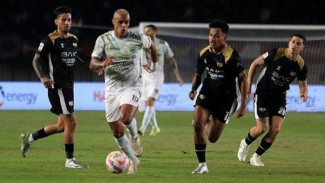 Prediksi Duel Panas Persib Bandung vs Dewa United, Adam Alis Absen?