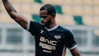 Alex Martins Bawa Dewa United Menangkan Derby Tangerang di BRI Super League