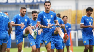 Persib dalam Tekanan Berat? Klok & Jung Buka Suara Jelang Duel Panas di Madura