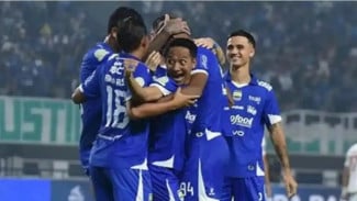 Ngamuk di Pamekasan, Persib Bandung Langsung Unggul dua Gol di Babak Pertama dari Madura United