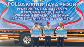 Gerak Cepat! Polda Metro Jaya Kirim 15 Truk Logistik untuk Bantu Korban Banjir Sumatra