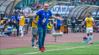 Tekanan Tinggi Persib Jelang Lawan Bangkok United, Bojan Hodak Fokus pada Satu Nama