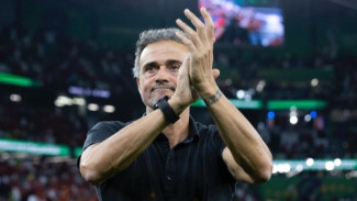 Luis Enrique Terpilih Pelatih Terbaik FIFA 2025, PSG Borong Dua Penghargaan
