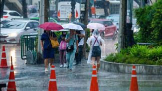 Siklon Tropis Bakung Aktif, BMKG Peringatkan Hujan Lebat dan Cuaca Ekstrem di Banyak Wilayah: Cek Daerahmu!