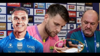 Wow! Maarten Paes dan Joey Pelupessy Makin Dekat dengan Persib Bandung