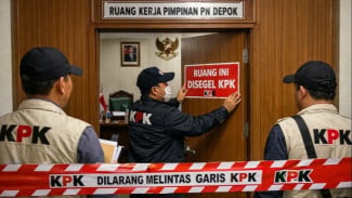 Bukan Cuma Tumpukan Dolar, KPK Juga Sita Catatan Suap Pimpinan Hakim PN Depok, Apa Isinya?