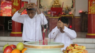 3 Napi Lapas Cibinong Sumringah Dapat Hadiah Remisi Imlek