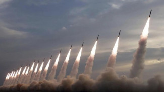 Peringatan untuk Amerika, Hari Ini Iran Luncurkan Roket: China Rusia Merapat, Trump Ketar Ketir