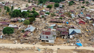 Samyang Foods Indonesia Gandeng PMI, Salurkan 1.000 Kardus Mi Instan untuk Korban Banjir