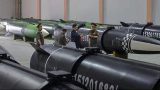 Korut gabung perang, 3 rudal nuklir Hwasong-20 diluncurkan.