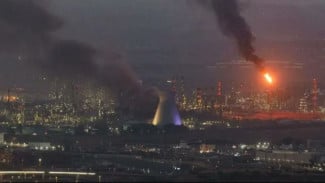 Gawat, Dunia Dalam Bayangan Krisis Energi Global! AS-Israel Hantam Kilang Teheran, Iran Balas dengan Rudal ke Haifa