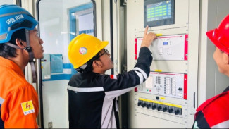 PLN Pasang 50 Data Concentrator, Perkuat Listrik Surabaya hingga Madura