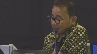 Kontroversi Dyastasita Saat Jadi Juri Cerdas Cermat SMA Tuai Sorotan, Warganet: Perlu ke THT
