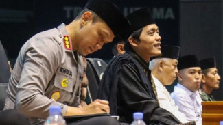 Ketika Gus Iqdam Tahan Tangis Hadiri Undangan Kombes Putu di Pengajian Akbar Gajayana: Beliau Orang Tulus