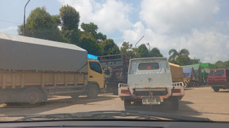 LSM Minta Pertamina Patra Niaga Tertibkan Mobil Diduga Pelangsir di SPBU Telabang