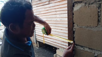 Menelisik Program Bedah Rumah di Kubu Raya, Material Diduga Tak Sesuai RAB?
