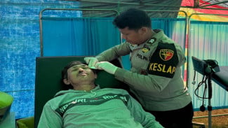 Tim Sar Korbrimob Dikerahkan untuk Perkuat Layanan Kemanusiaan bagi Warga Terdampak Bencana di NTT