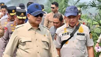 Presiden Prabowo Tinjau Kebakaran Lahan dan Hutan di Kalbar