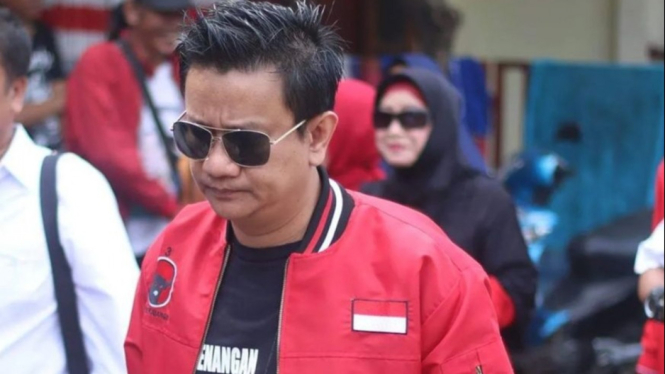 Potret Ketua DPC PDIP Depok Hendrik Tangke Allo