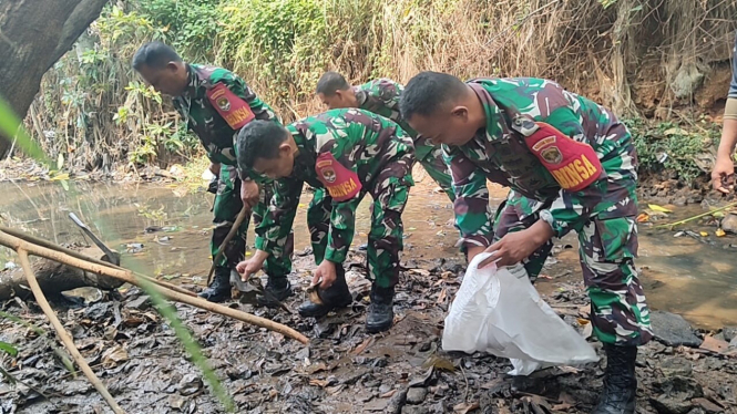 TNI antisipasi ular kobra di Depok