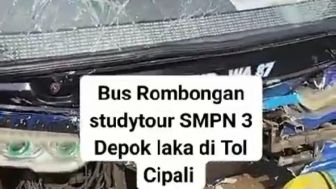 Kecelakaan bus SMPN 3 Depok di Tol Depok