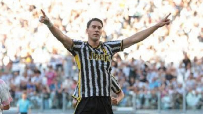 Potret striker Juventus Dusan Vlahovic