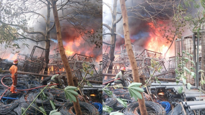 Kebakaran gudang kabel di Cibubur Depok