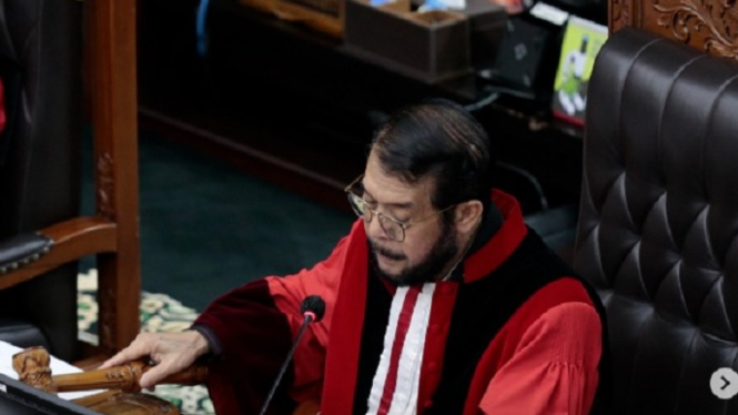 Hakim Mahkamah Konstitusi, Anwar Usman