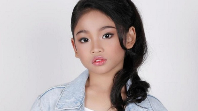 Sasha, model cilik Indonesia