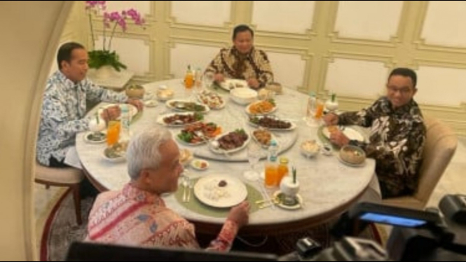 Jokowi dan 3 capres makan siang