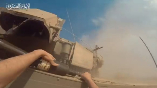 Aksi heroik pejuang Hamas ledakkan tank Zionis.