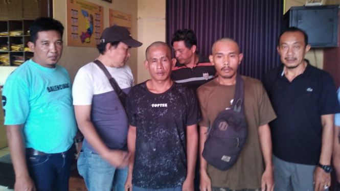 Polisi ringkus dua maling yang berulah di Perumahan Anyelir Depok