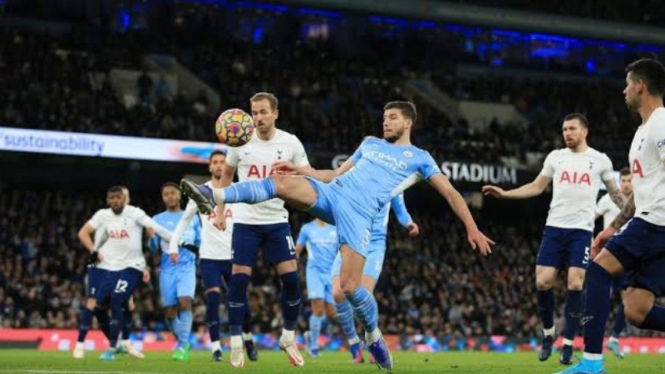 Potret momen duel Man City vs Tottenham