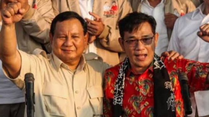 Potret Budiman Sujatmiko saat bersama Prabowo