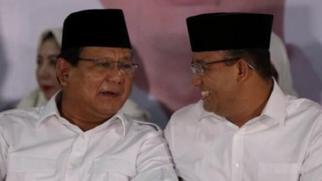 Prabowo Subianto bersama Anies Baswedan.