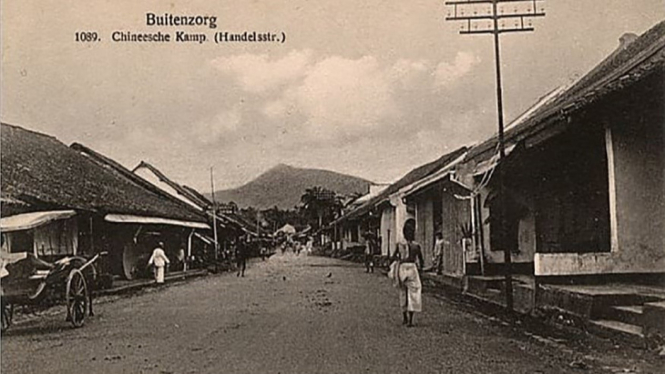 Jalan Surya Kencana, Bogor, pada masa pemerintahan Hindia-Belanda.