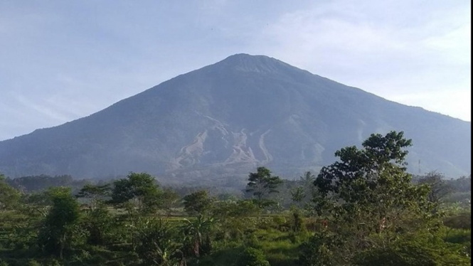 Gunung Ciremai.