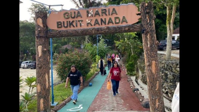 Gua Maria, Bukit Kanada, Rangkasbitung.